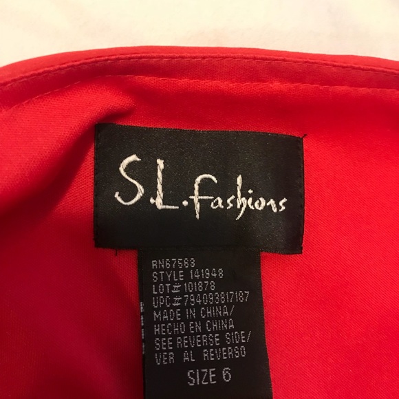 GORGEOUS DRESS - Picture 3 of 3